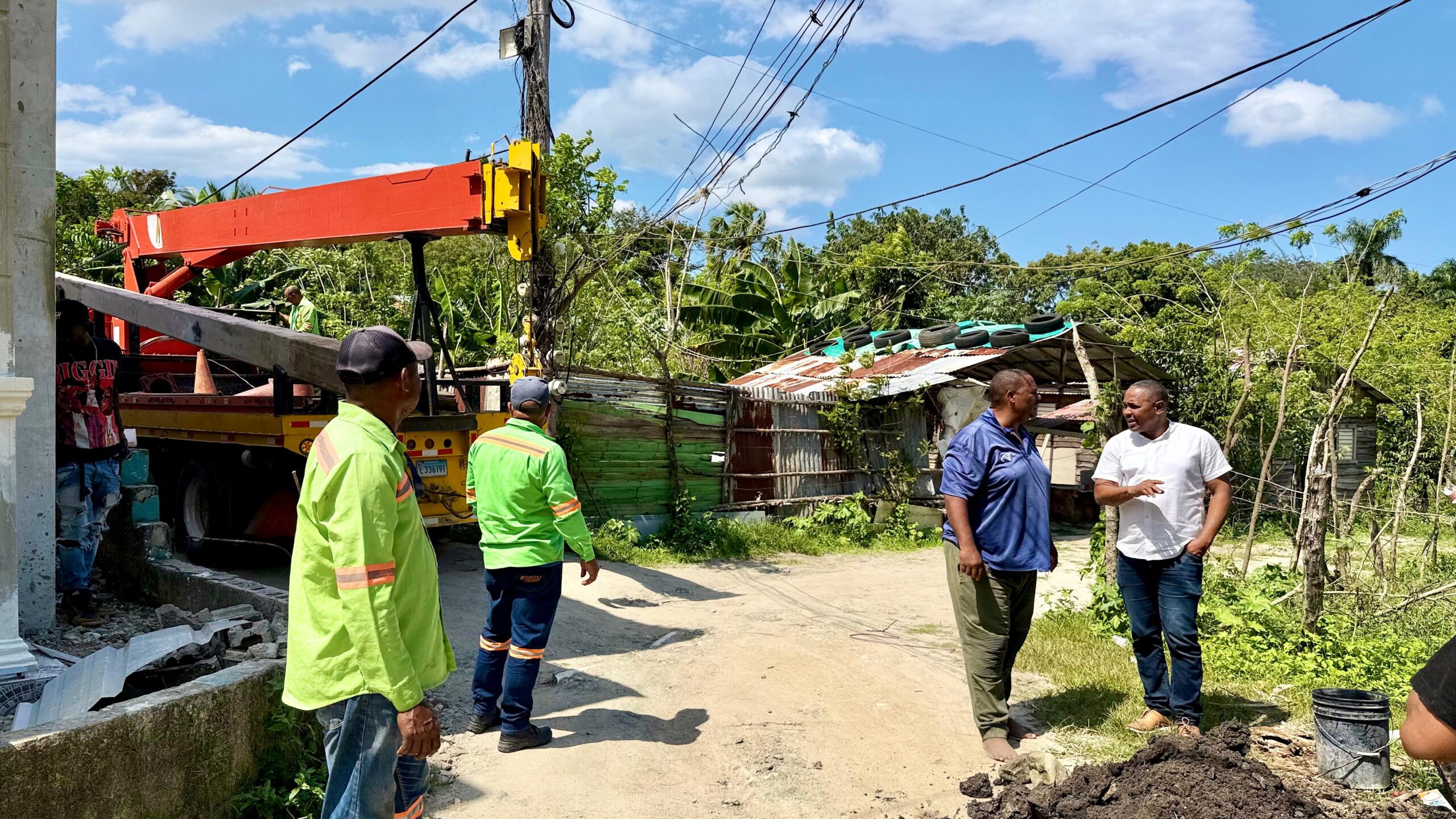 GESTIONES DEL ALCALDE DIVISON SÁNCHEZ LOGRAN RESPUESTA ELÉCTRICA EN LOS FELOS