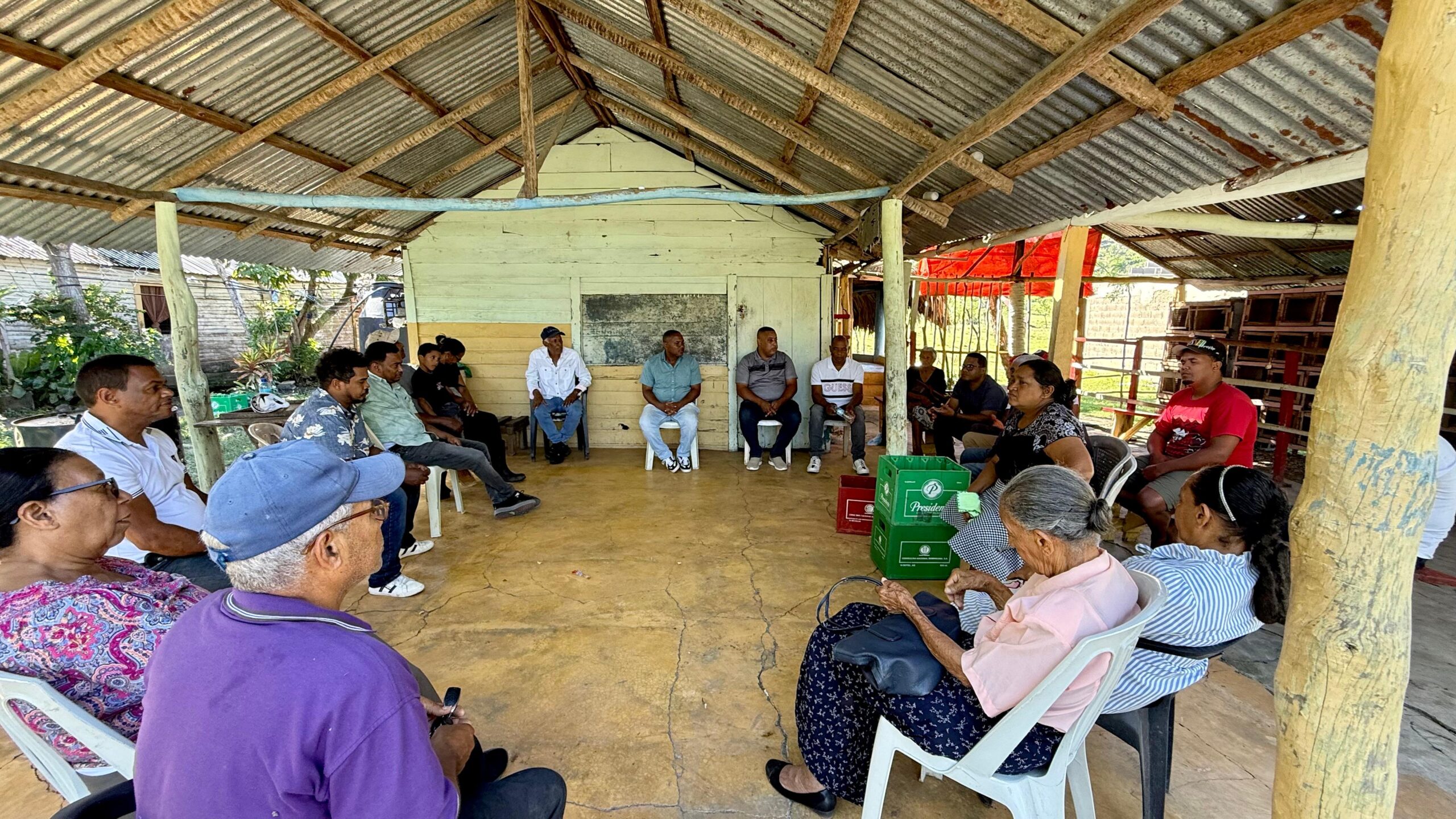 MAIMÓN AVANZA EN SOLUCIONES VIALES: ALCALDE DIVISON SÁNCHEZ SE REÚNE CON COMUNITARIOS PALO INDIO, LA CEIBA Y EL TORO