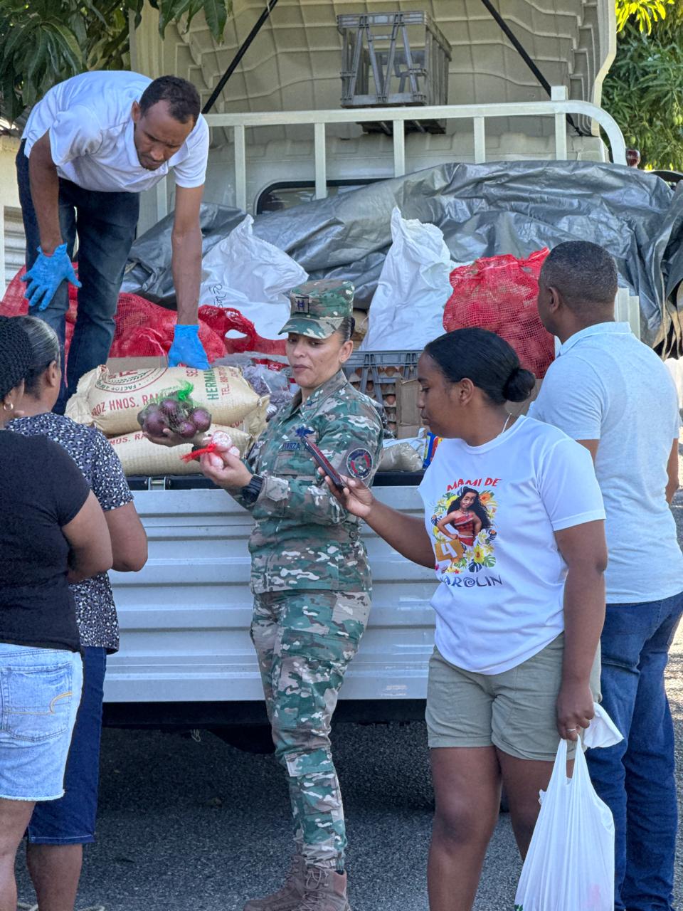 ALCALDE DIVISON SÁNCHEZ IMPULSA ACCESO A ALIMENTOS CON BODEGA MÓVIL DE INESPRE EN MAIMÓN