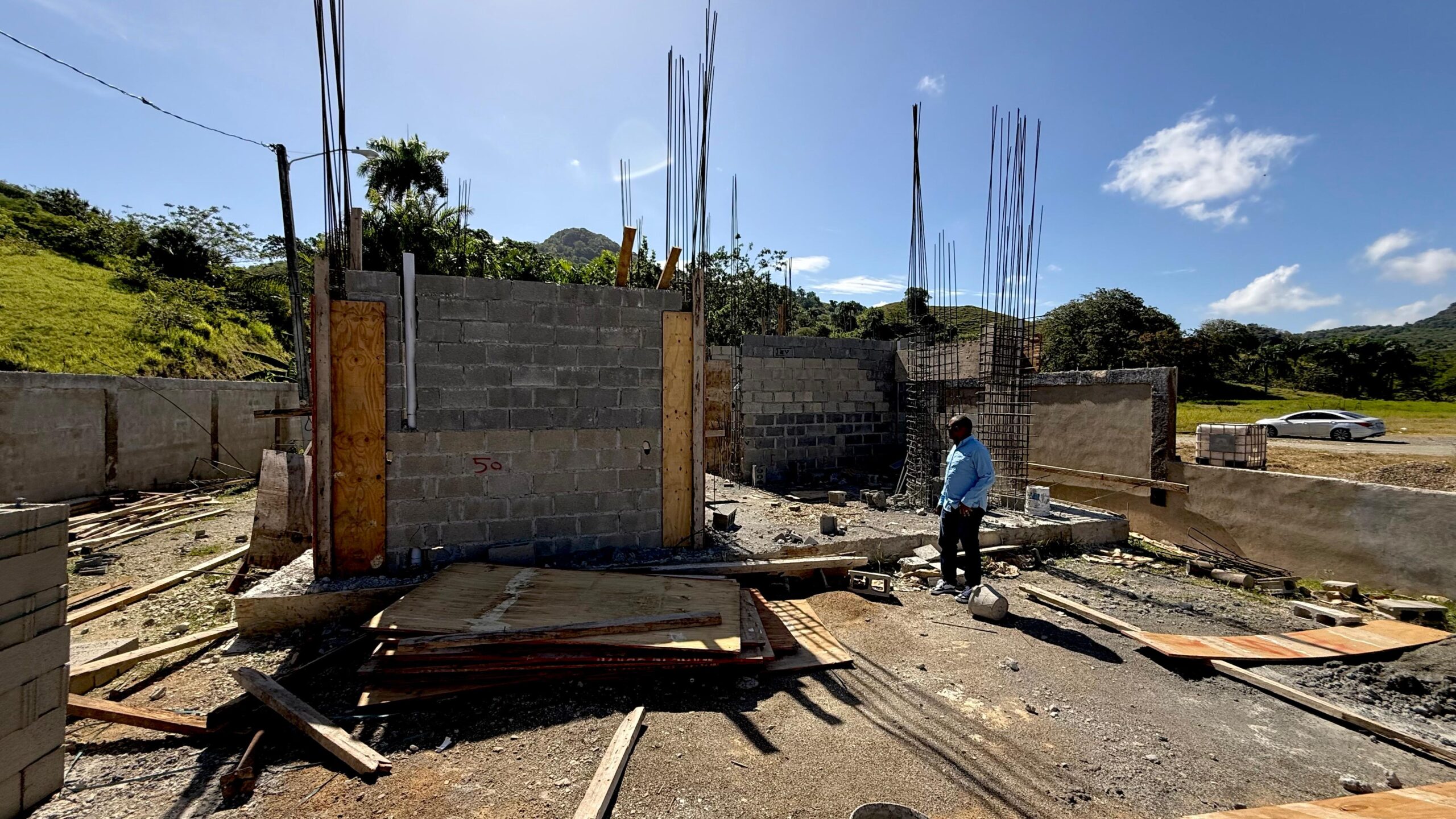 ALCALDE DIVISON SÁNCHEZ SUPERVISA IMPORTANTES OBRAS EN EL DISTRITO DE MAIMÓN